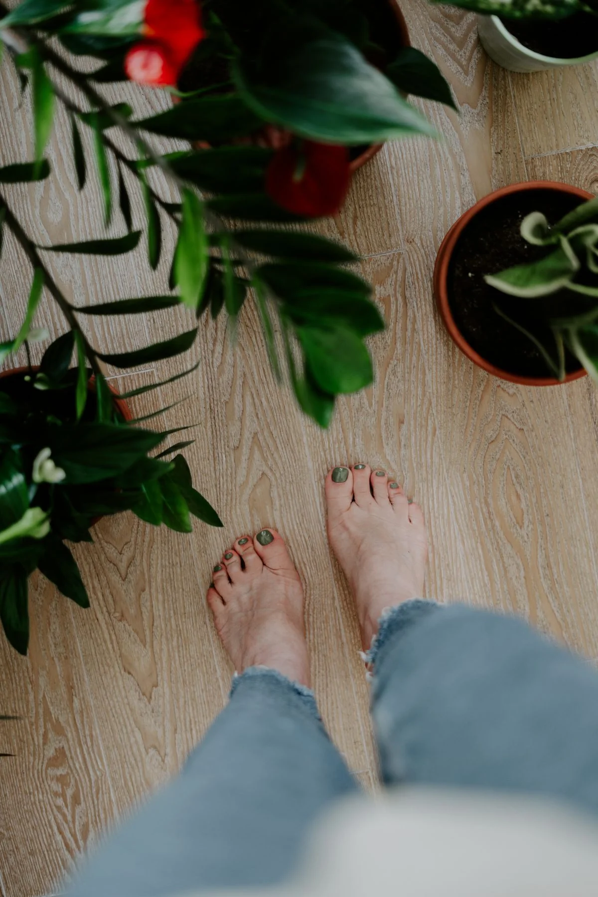 WellaNail Review: Can This At-Home Device Help With Problem Toenails?